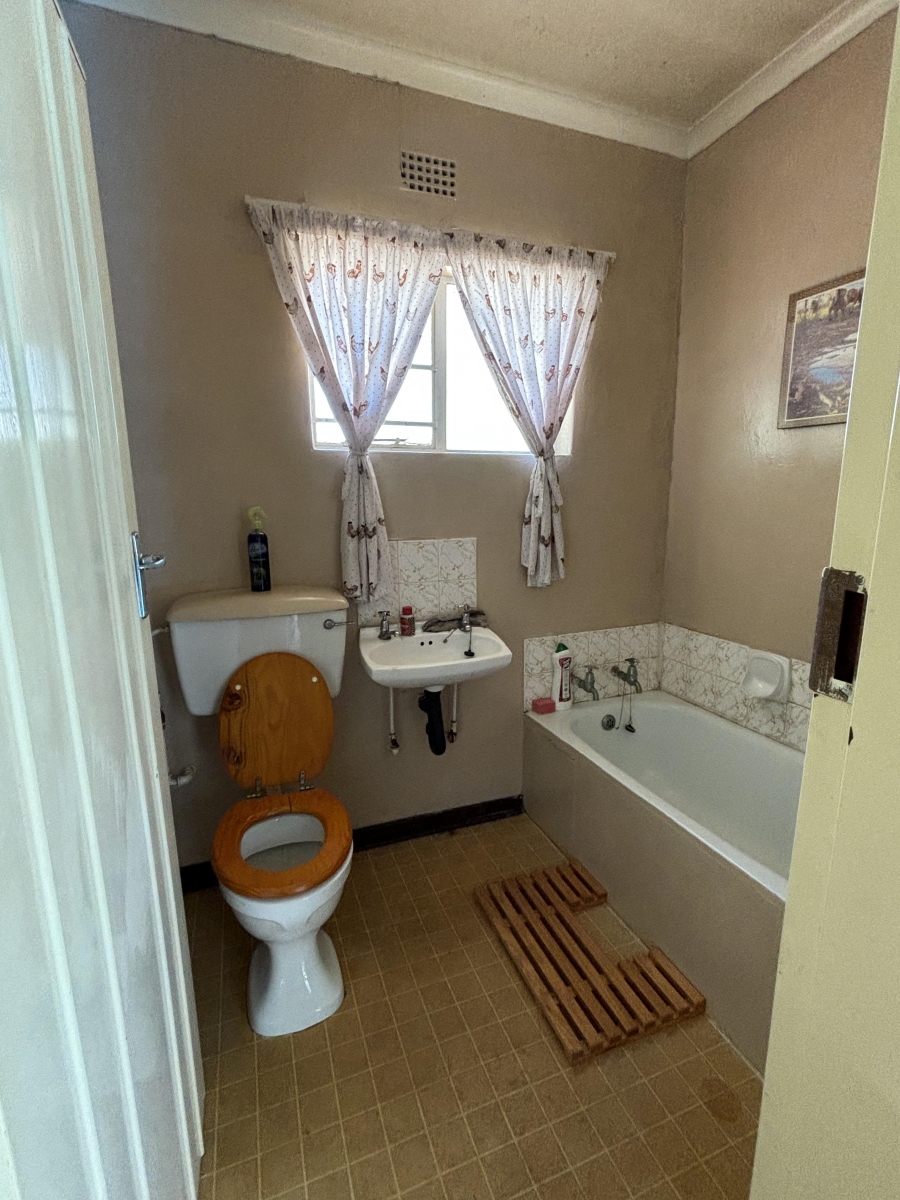 3 Bedroom Property for Sale in Vaalpark Free State